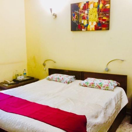 ניו דלהי Homestay Chateau 39 מראה חיצוני תמונה